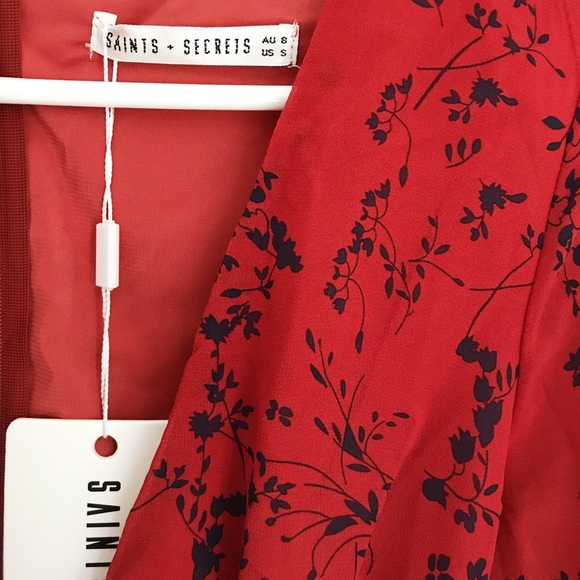 Red Dress - Picture 7 of 7